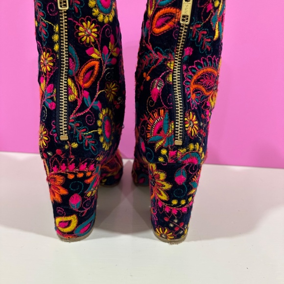 Ankle boots - Picture 4 of 6